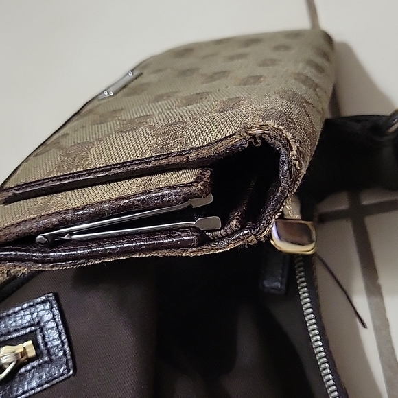 Authentic gucci bag and wallet - Picture 15 of 17